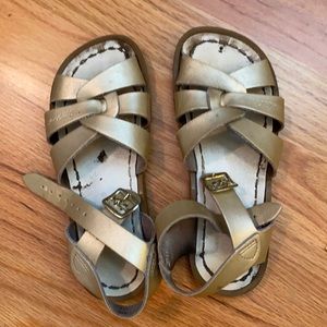 Little girls Salt Water gold sandals